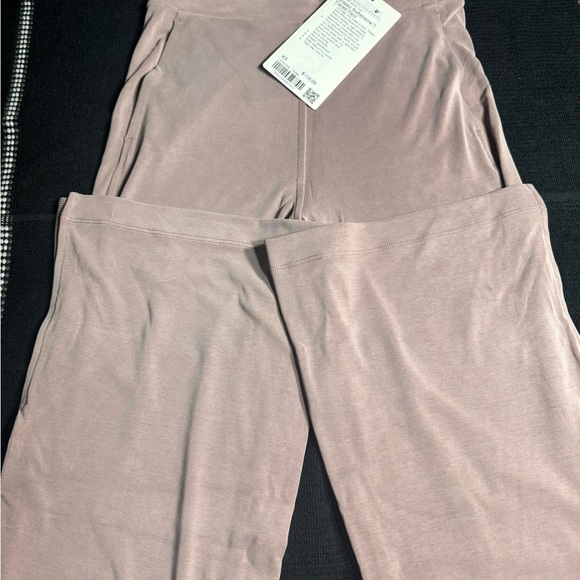 DRAPEY SOFT STREAM FLARED PANTS - Picture 3 of 10